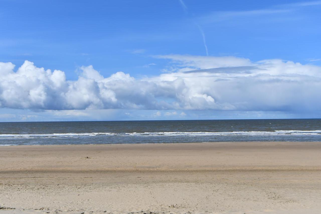 Appartement Met Frontaal Zeezicht In Bloemendaal Esterno foto