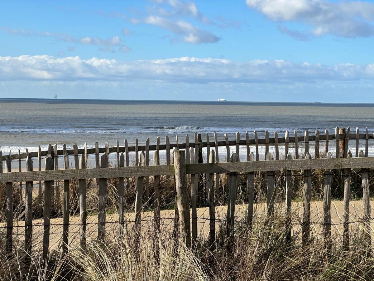Appartement Met Frontaal Zeezicht In Bloemendaal Esterno foto